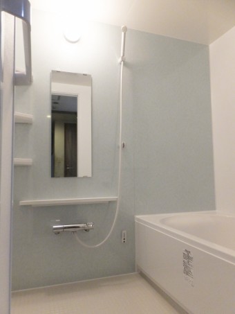 明るくスッキリとした浴室へ 明るくスッキリとした浴室へ